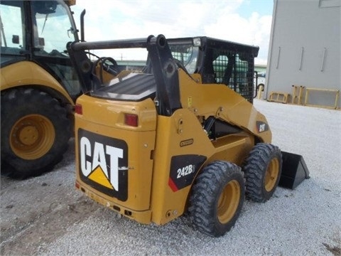  Caterpillar 242B seminueva en perfecto estado Ref.: 1390101045628389 No. 3