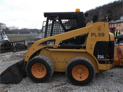  Caterpillar 236 seminueva en perfecto estado Ref.: 1390167325436843 No. 3