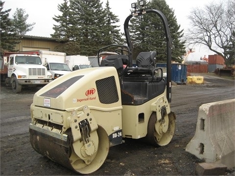 venta compactadora vibratoria INGERSOLL-RAND DD24 seminueva Ref.: 1390494149402996 No. 3