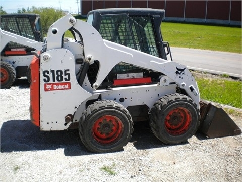 Minicargadores Bobcat S185