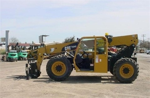 Manipulador Telescopico Caterpillar TL642