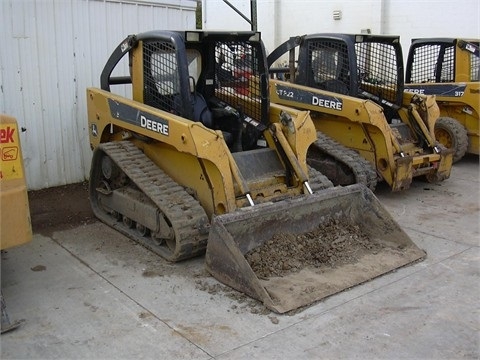 Miniloaders Deere CT322