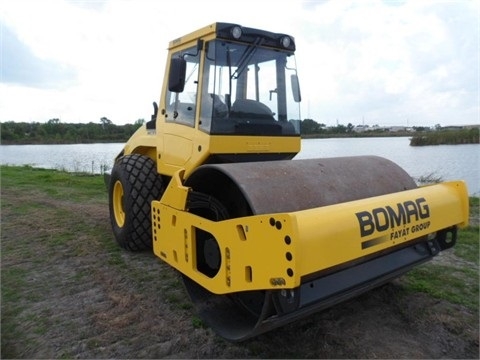  Bomag BW211D usada a buen precio Ref.: 1390925859345716 No. 3