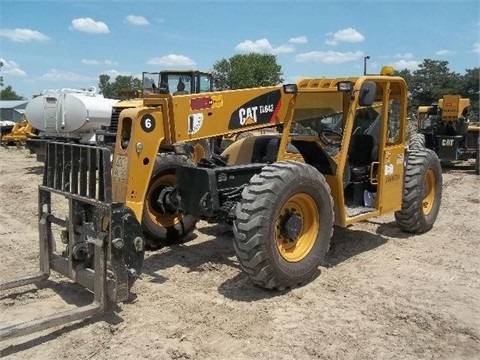 Telehandler Caterpillar TL642