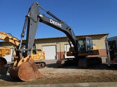 Hydraulic Excavator Deere 240D