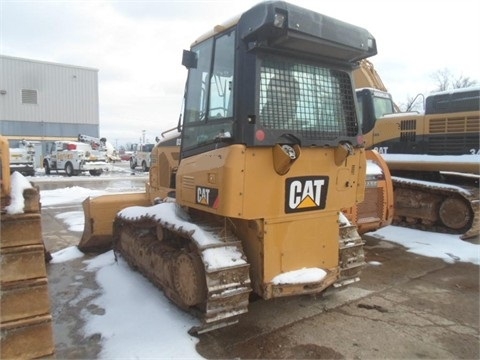  Caterpillar D3K de medio uso en venta Ref.: 1392257823544713 No. 2