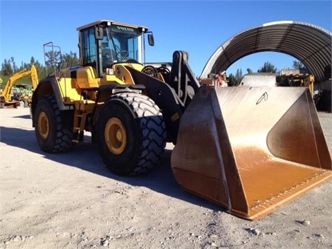  Volvo L220G de segunda mano en venta Ref.: 1393377153423509 No. 2