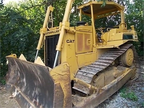 Dozers/tracks Caterpillar D6H