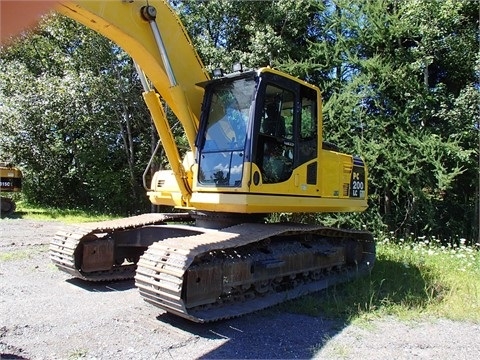  Komatsu PC200 L de segunda mano en venta Ref.: 1394822521522056 No. 3