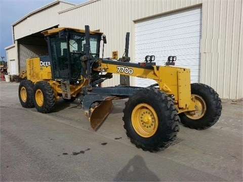 DEERE 770D en venta, usada Ref.: 1395345139651412 No. 2