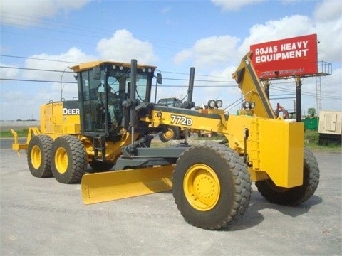  Deere 772D seminueva en venta Ref.: 1396730211552124 No. 2