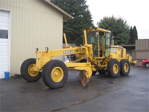 Motoconformadoras Deere 770CH