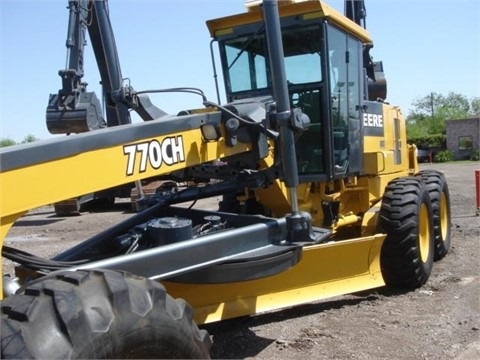  Deere 770CH en venta, usada Ref.: 1396740316211734 No. 3