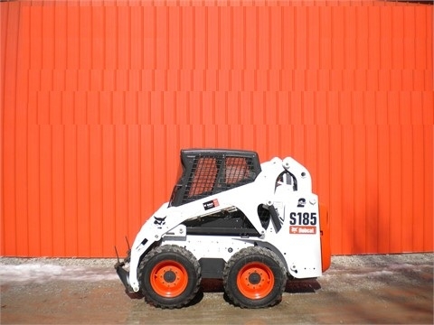 Minicargadores Bobcat S185