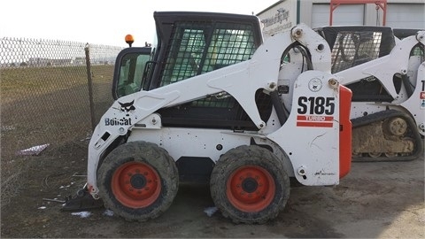 Minicargadores Bobcat S185