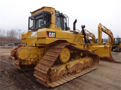  Caterpillar D6T de segunda mano en venta Ref.: 1397242890893703 No. 3