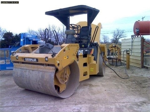  Caterpillar CB54 de segunda mano Ref.: 1397937338220826 No. 3