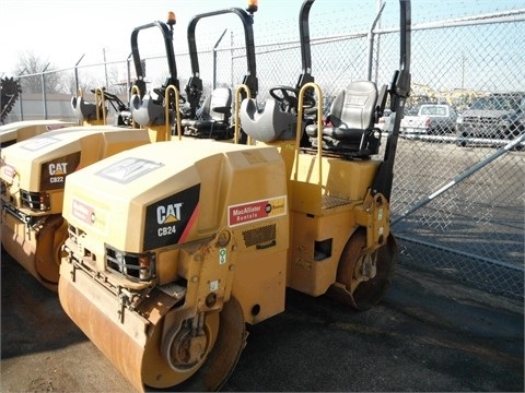  Caterpillar CB24 usada a la venta Ref.: 1397950455806263 No. 3