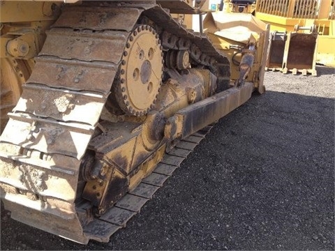 Dozers/tracks Caterpillar D6N