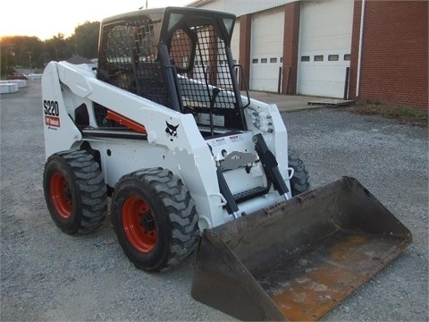 Minicargadores Bobcat S220