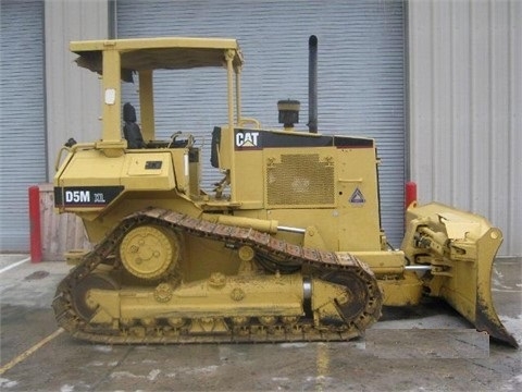 Dozers/tracks Caterpillar D5M