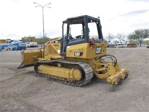 Dozers/tracks Caterpillar D5K