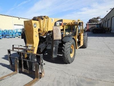 Telehandler Caterpillar TL1055