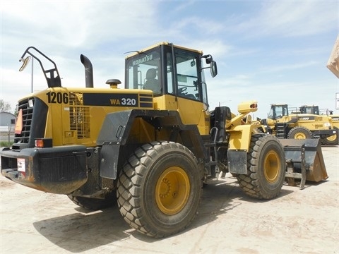 KOMATSU WA320 en venta, usada Ref.: 1399481684321779 No. 2