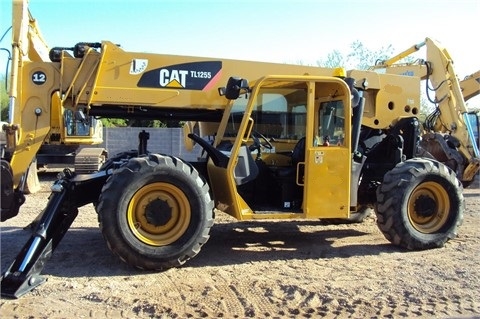 Montacargas Caterpillar TL1255