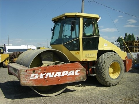 Compactadora Vibratoria Dynapac CA252D