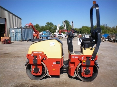 Compactadora Vibratoria Dynapac CC1200