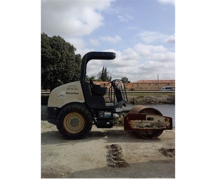 Compactadora Vibratoria Ingersoll-rand SD45D