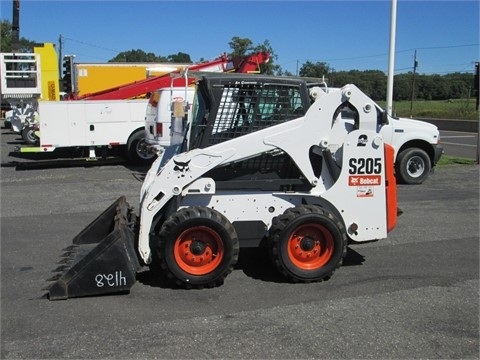  Bobcat S205 de segunda mano Ref.: 1401470054975426 No. 4