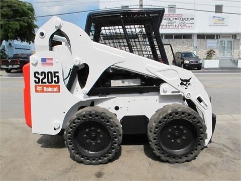 Minicargadores Bobcat S205