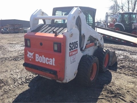  Bobcat S205 en venta, usada Ref.: 1401549367821772 No. 2