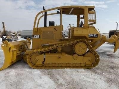 Dozers/tracks Caterpillar D5H