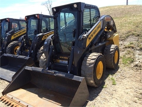  New Holland L223 en buenas condiciones Ref.: 1401729634419567 No. 3