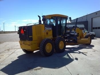  Deere 770G de medio uso en venta Ref.: 1401844779020389 No. 3