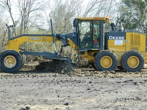  Deere 770G de segunda mano a la venta Ref.: 1401845764031468 No. 3