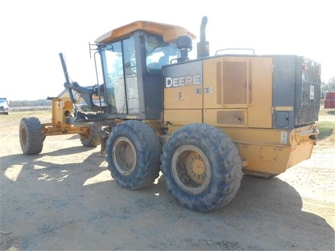  Deere 770G de segunda mano en venta Ref.: 1401846664304552 No. 4