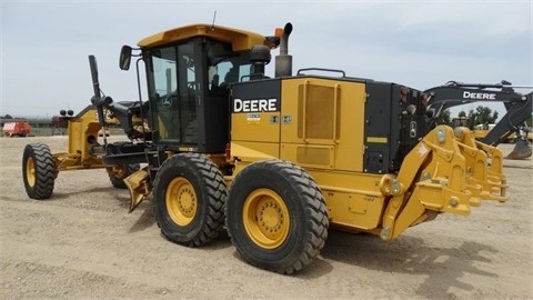  Deere 770G en venta Ref.: 1401846933233366 No. 3