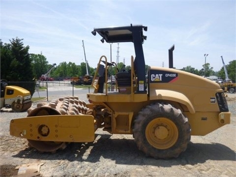 Soil Compactors Caterpillar CP-433E