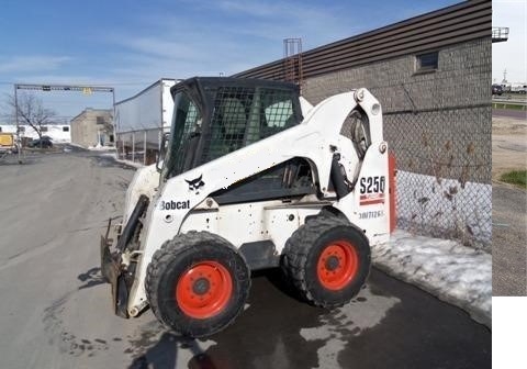  Bobcat S250 seminueva en venta Ref.: 1403029630677300 No. 3