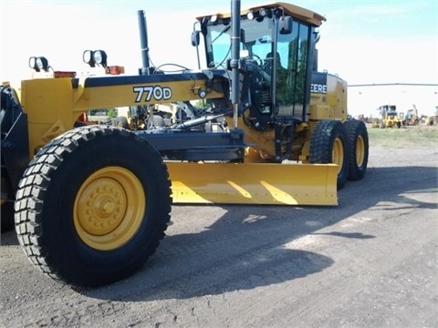 DEERE 770D de segunda mano Ref.: 1403715093393341 No. 2