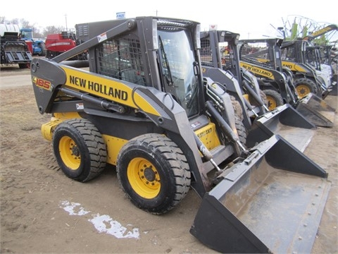 NEW HOLLAND L185 en buenas condiciones Ref.: 1403804027918248 No. 3