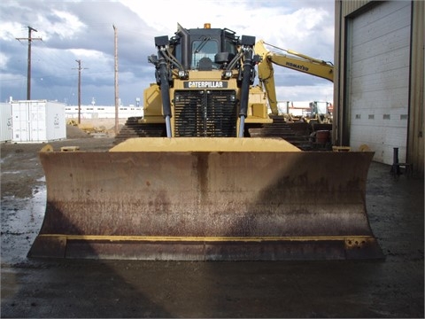 Dozers/tracks Caterpillar D6T