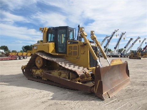 Dozers/tracks Caterpillar D6T