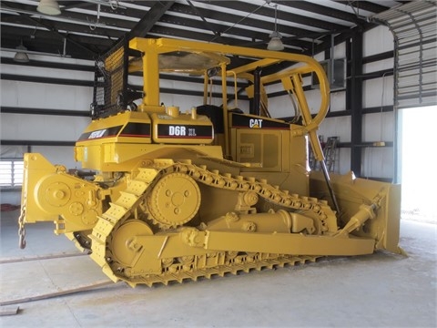 Dozers/tracks Caterpillar D6R