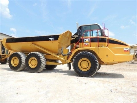 Camiones De Carga Caterpillar 725