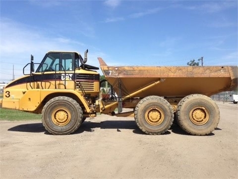 Off Road Truck Caterpillar 725